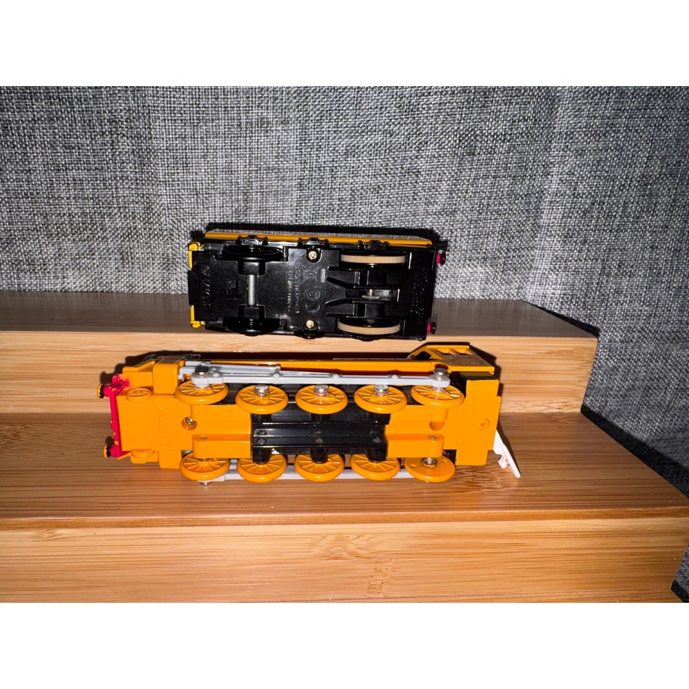 Tomy TrackMaster Murdoch Orange Steam Engine Train for Parts Repair - Picture 6 of 6